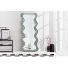 Estila Art deco moderné vysoké zrkadlo Swan s vlnitým rámom v pastelovej zelenej farbe 160cm