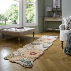 Svetloružový ručne tkaný vlnený behúň 60x230 cm Daphne Shaped Floral – Flair Rugs