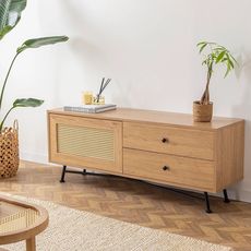 Moderný televízny stolík Nala 140 cm v prírodnej farbe