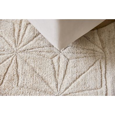 Diamond Carpets India , Ručne viazaný kusový koberec Michelangelo I DESP P105 (2), 140x200, biela, obývacia izba