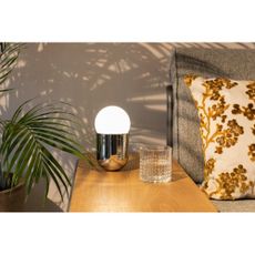Stolová lampa v striebornej farbe Zuiver Gio
