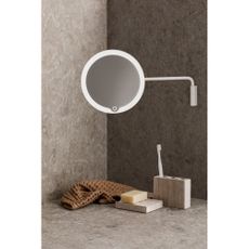 Nástenné/kozmetické zrkadlo s osvetlením/zväčšovacie (5x) ø 20 cm Modo – Blomus