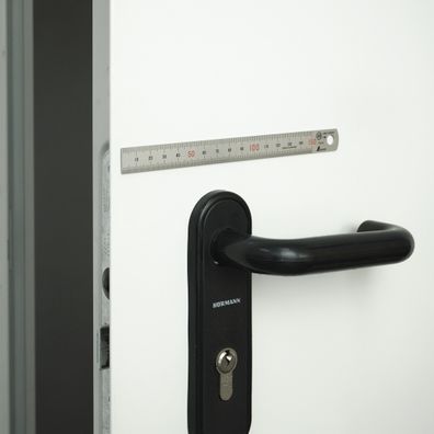 Japonské nerezové pravítko SHINWA s magnetom - 150 mm