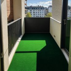 Betap Umelá tráva Sporting Ultra metrážny- neúčtujeme odrezky z role! - Spodná časť s nopmi (na pevné podklady) cm