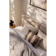 Béžová čalúnená dvojlôžková posteľ s úložným priestorom s roštom 180x200 cm Myra Bold – Bonami Selection