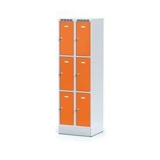 Šatníková skrinka na sokli s úložnými boxami, 6 boxov, 1920 x 600 x 500 mm, otočný zámok, oranžové dvere