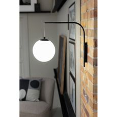 Čierno-biele nástenné svietidlo (dĺžka 47,5 cm) Dione - Markslöjd