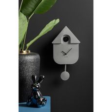 Kyvadlové nástenné hodiny Modern Cuckoo – Karlsson