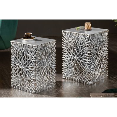 Estila Dizajnový set dvoch príručných stolíkov Hoja z kovu v striebornej farbe 30-33cm