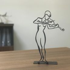 Hanah Home Kovová dekorácia Violinist 30 cm čierna