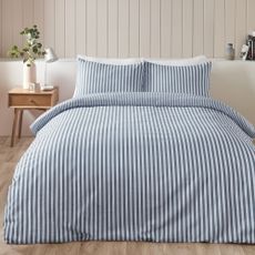 Modré flanelové obliečky na dvojlôžko 200x200 cm Stripe – Catherine Lansfield