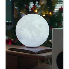 Tmavohnedá LED stolová lampa z orechového dreva (výška 19,5 cm) Smart LunaSpin – Gingko
