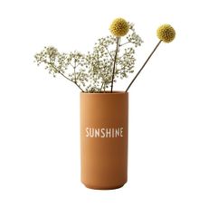 Horčicovožltá porcelánová váza Design Letters Sunshine, výška 11 cm