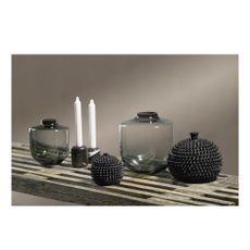 Sivá sklenená váza (výška 21 cm) Daun – Villa Collection