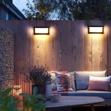 LED Vonkajšie svietidlo so žiarovkou so senzorom súmraku NEELY 1xE27/9W/230V IP54