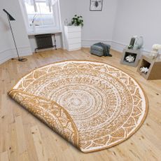 Okrovožlto-biely okrúhly vonkajší koberec ø 140 cm Siruma – NORTHRUGS