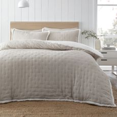Krémové obliečky na dvojlôžko s baránkom 200x200 cm Cosy Nori – Catherine Lansfield