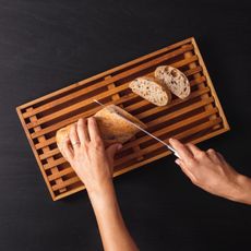 Doska na krájanie chleba Teak 43 x 22,8 x 3,5 cm - GAYA Wooden - 593732