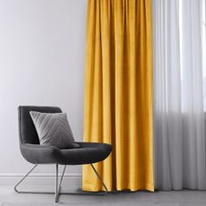 Žltý zamatový dimout záves 140x245 cm Eyelets – Restilo