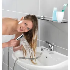 Sprchová hadica k umývadlu s dvojitým nástenným držiakom Wenko