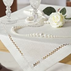 OBRUS EMILY 85X85 CM BIELY