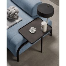 Modrá pohovka s podrúčkami Kave Home Compo