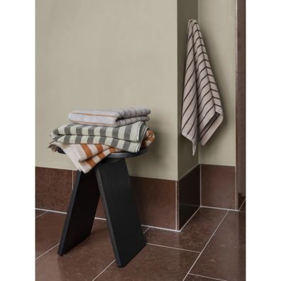Zelená froté osuška z Bio bavlny 70x140 cm Arto – Blomus