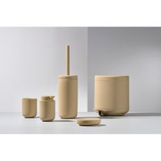 Béžová porcelánová nádoba na mydlo Zone Ume