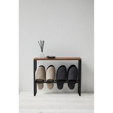 Kovový stojan na prezuvky v čierno-prírodnej farbe Tower – YAMAZAKI