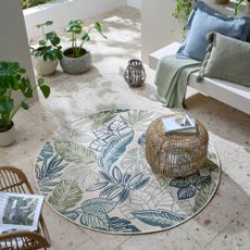 Zeleno-modrý okrúhly vnútorný a vonkajší koberec ø 160 cm Bella Leaf – Flair Rugs