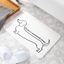 Biela kúpeľňová predložka z kremeliny 39x60 cm Dachshund – Artsy Doormats