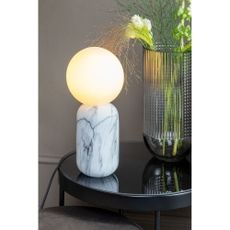 Biela stolová lampa v mramorovom dekore Leitmotiv Gala, výška 32 cm