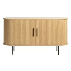 Nízka komoda v dekore duba s posuvnými dverami v prírodnej farbe 140x76 cm Nola – Unique Furniture
