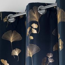 Záves v tmavomodrej a zlatej farbe 140x260 cm Bloomy – douceur d'intérieur