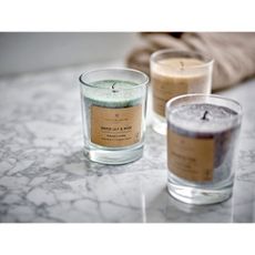 Vonná sviečka doba horenia 40 h Kras: Water Lily & Rose – Villa Collection