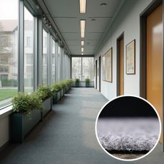 Betap AKCIA: 100x780 cm Metrážna umelá tráva Wembley šedá - Spodná časť s nopmi (na pevné podklady) cm