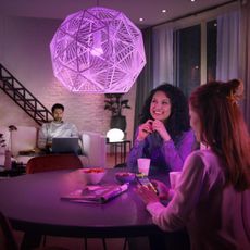 Základná sada Philips Hue WACA 3xE27/9W 2000-6500K + zariadenie k prepojeniu