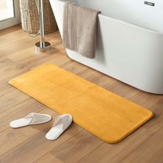 Žltá kúpeľňová predložka 50x120 cm Vitamine – douceur d'intérieur