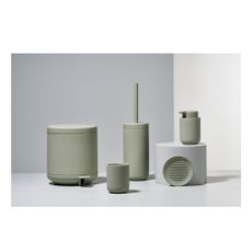 Svetlozelená porcelánová nádobka na mydlo Ume – Zone