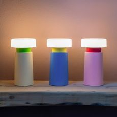Bielo-zelená LED stmievateľná stolová lampa (výška 17,5 cm) Victoria – Remember