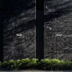 LED Vonkajšia solárna lampa LED/2W/3,7V 3000K IP54 2000 mAh čierna