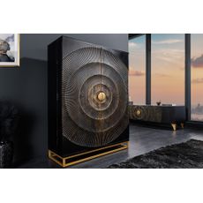 Estila Art deco orientálna barová skrinka z mangového dreva s kovovými detailmi v čiernej a zlatej farbe 190 cm