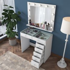 Moderný toaletný stolík Beauty Grace