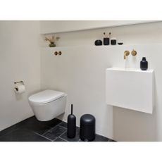 Čierna betónová WC kefa Sensu – Zone