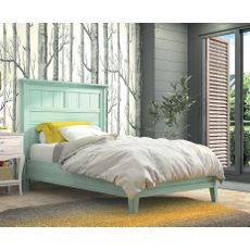 Estila Masívna elegantná posteľ Basilea z masívneho dreva v klasickom štýle 114cm