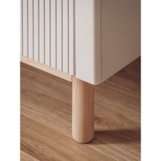 Béžová nízka detská komoda 100x52 cm Miloo – Pinio