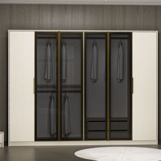 Elegantná šatníková skriňa DeLuxe s dymovými dvierkami a zlatými akcentami 210 x 270 x 52 cm, biela