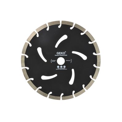 Kotúč diamantový rezný segmentový GEKO, 230x10x22, 2mm