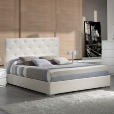 Estila Chesterfield manželská posteľ ANA s koženým čalúnením s úložným priestorom 200cm