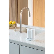 Biely plastový stojan na umývacie prostriedky SinkStyle – Brabantia
